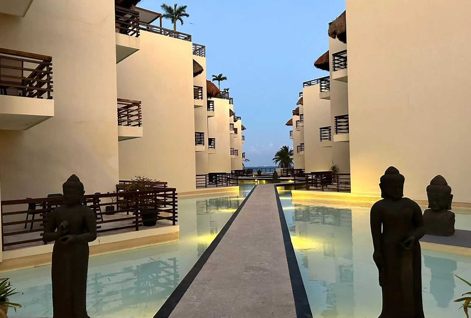 Apartman Aldea Thai Beachfront Condominios Playa del Carmen Mexikó