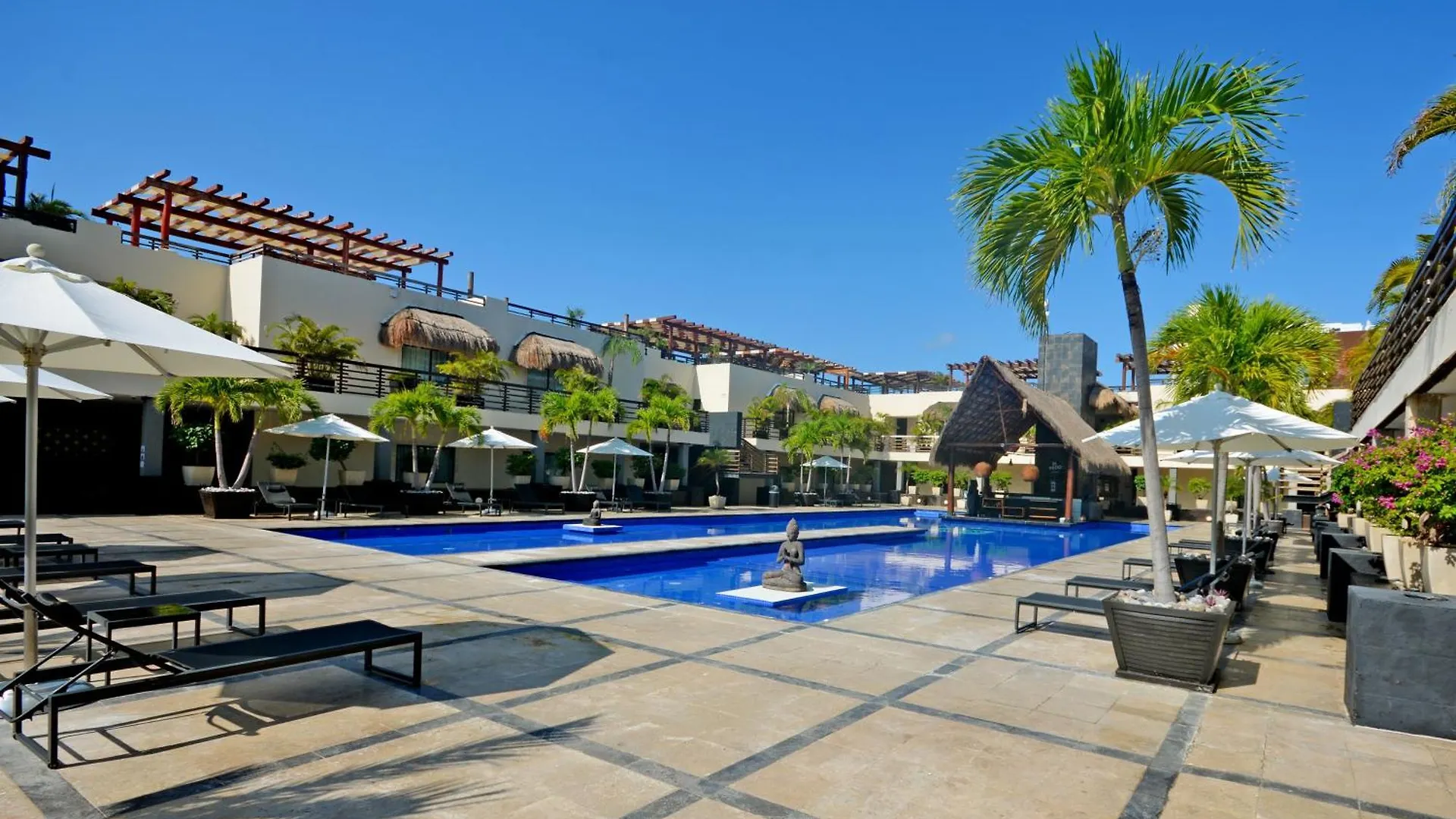 Aldea Thai Beachfront Condominios Playa del Carmen Apartman
